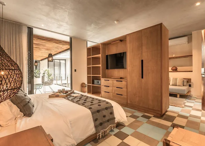 Aparthotel Naj 4*