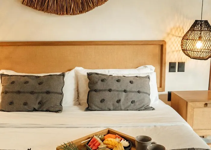 Naj Aparthotel 4*