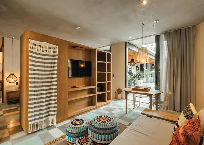 Naj Aparthotel